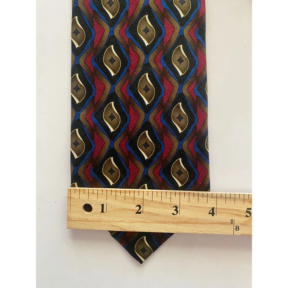 Courage Mens Silk Tie Hand Sewn Geometric Diamond Burgundy Navy Blue Gold 4 Inch